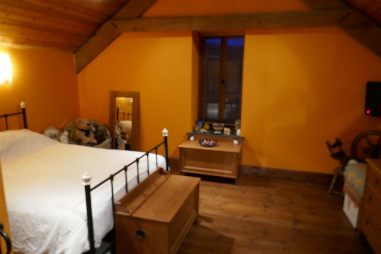 ANOTHER ROOM ASPECT